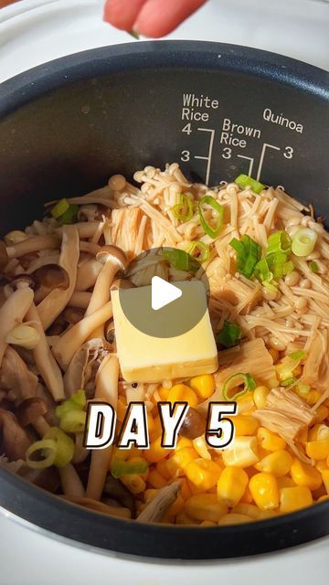 Kirby Ip on Instagram: "😎 DAY 5 of 15 - EASY HACKS AND RECIPES  If you love corn, mushrooms, or butter, you’ll WANT to try my Shoyu Butter Corn Rice Cooker Recipe 🧈🌽🍚 It’s a one pot recipe too so you will only have one pot to clean!  🌟 Follow @eatingwithkirby for Day 6 of my Easy Hacks and Recipes 🌟  For this recipe, you’ll need: 2 cups rice 2 cups of water (for the rice) 1 tsp dashi powder  1 tsp soy sauce 1 bunch oyster mushrooms, cut 1 bunch enoki mushrooms, cut 1 bunch shimeji mushrooms, cut 1 cup corn (canned or frozen) 1 tsp butter (or small square) sprinkle of green onions 1 tsp sesame oil (optional)  In a rice cooker or stove pot, add in WASHED rice (wash and rinse twice until water runs clear) and water.   Add in dashi powder, soy sauce, and give it a quick stir.   Top the r Recipes In Rice Cooker, Rice Cooker Recipes Easy, Dashi Powder, Rice With Mushrooms, Rice Cooker Meals, Best Rice Cooker, Butter Corn, Enoki Mushrooms, Corn Rice