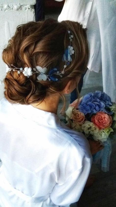 Blue Butterfly Hair Accessories, Blue Bridal Hair Piece, Butterfly Wedding Hair Piece, Blue Butterfly Wedding Dress, Blue Flowers In Hair, Butterfly Wedding Hair, Butterfly Oc, Blue Butterfly Wedding, Hair With Pins