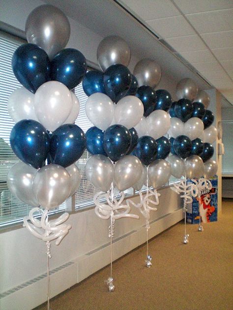 Maybe all white or white and silver. http://www.oktoberfesthaus.com Diy Ballon, Blue Party Decorations, Diy Balloon Decorations, Denim And Diamonds, Diy Event, Balloon Centerpieces, Balloon Columns, Blue Party, Balloon Diy