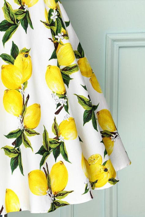 Lemon Print Dress, Lemon Painting, Dress Painting, Knife Pleats, Choker Designs, Lemon Patterns, Satin Sash, Lemon Dress, Classy Work Outfits