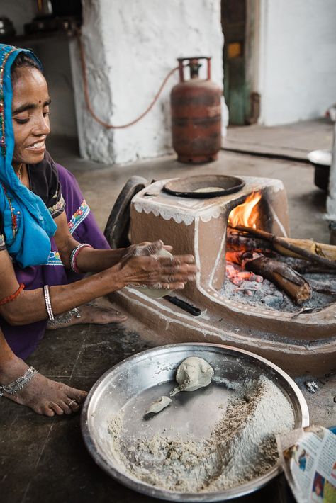 CulturallyOurs creative travel retreat to India cooking on a wood stove in a village #woodstove #outdoor #outdoorcooking #healthy #indianfood #authentic Indian Village Cooking, Village Cooking, History Wallpaper, Mud Hut, Village Food, Old Stove, Cooking Photos, Cooking Photography, Creative Retreat