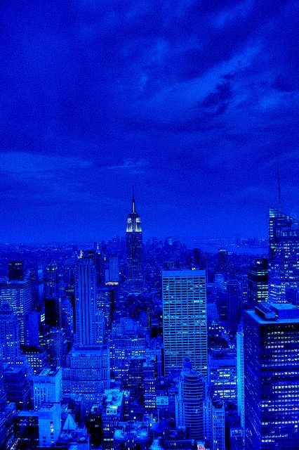 Party Branding, New York Party, New York Buildings, New York Wallpaper, Dark Blue Wallpaper, Everything Is Blue, Hot Blue, Ultramarine Blue, Light Blue Aesthetic