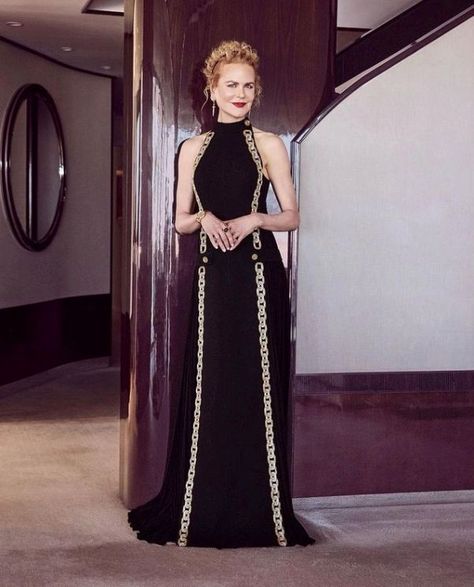 Golden Globes red carpet 2021: Photos of celebrities at home Magazine Cover Fashion, Louis Vuitton Dresses, Most Beautiful Gowns, Nicole Kidman Style, Billy Porter, Louis Vuitton Dress, Grammys Red Carpet, Fred Leighton, Dresses Brown