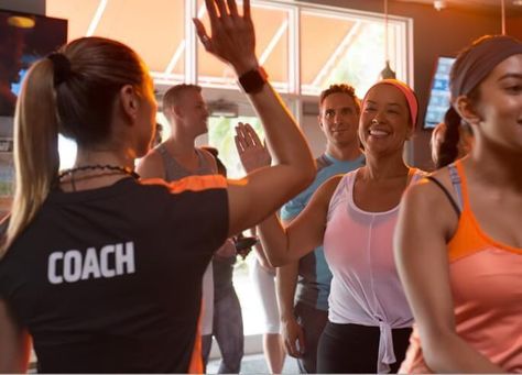 Millennials are finding new ways to practice health and wellness - even if it costs them more Aerobics Classes, Power Walking, Orange Theory, Orange Theory Workout, Group Fitness Classes, Wellness Trends, Fitness Photoshoot, 10 Minute Workout, Gym Classes