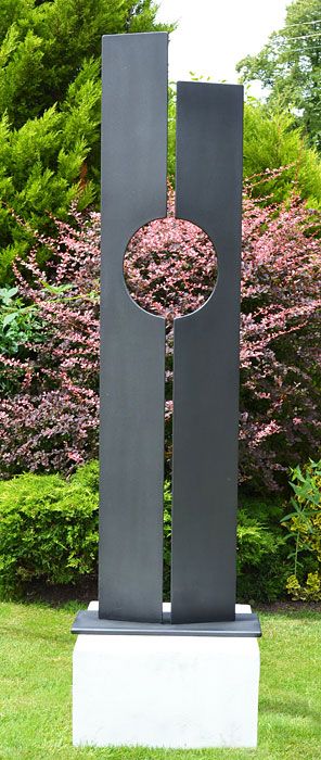 Sculpture Garden Ideas, Modern Yard Sculpture, Garden Sculptures Diy, Garden Sculptures & Statues, Metal Garden Art Diy, Backyard Sculptures, Diy Garden Sculpture Ideas, Diy Garden Sculpture, Garden Sculpture Diy