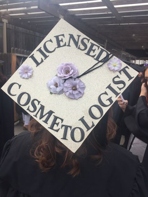 Graduation cap Graduating Cosmetology School, Cosmetology Grad Cap, Graduation Day Makeup, Cosmetology Graduation Cap, Cosmology School, Cosmetology School Graduation, Beauty School Graduation, Future Cosmetologist, Hairstylist Career