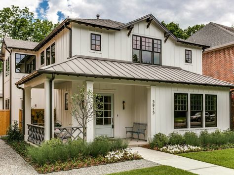 Exterior House Colors With Brown Roof, Custom Front Doors, Exterior House Remodel, Brown Roof, Hip Roof, Traditional Exterior, Modern Backyard, Exterior Remodel, Farmhouse Exterior