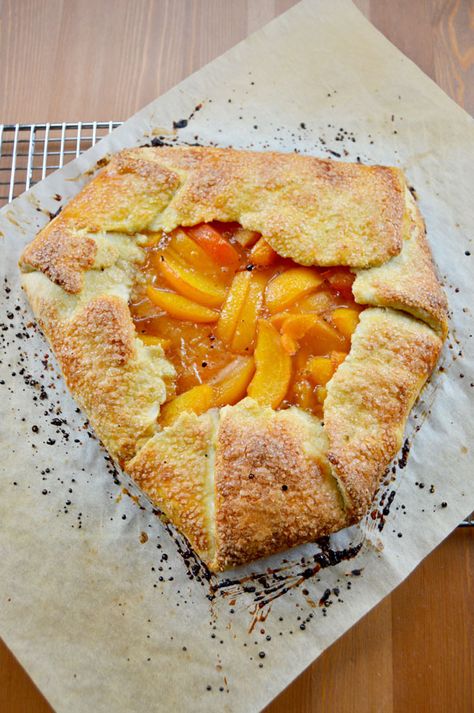 Apricot Galette - The Hungry Traveler Apricot Galette Recipe, Country Desserts, Apricot Dessert, Tart Fruit, French Tart, Apricot Recipes, Galette Recipe, Rustic French Country, Fruit Pie