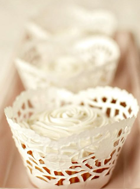 Cupcake Wrappers Made from Doilies Cupcake Wrappers Template, Confirmation Ideas, Diy Cupcake, Torte Cupcake, Diy Cupcakes, How To Make Cupcakes, Lace Doily, Paper Doilies, Sale Ideas