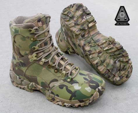 Hunting Shoes, Zombie Apocalypse Outfit, Magnum Boots, Army Look, Boots Outfit Men, Jungle Boots, Tac Gear, Tactical Shoes, Tactical Clothing