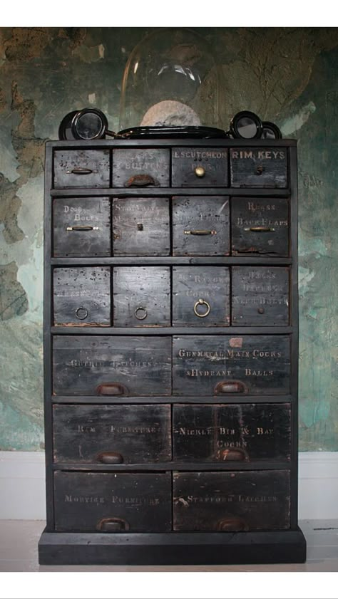 Chest Trunk Ideas, Victorian Workshop, Apothecary Furniture, Apothecary Decor, Industrial Antique, Apothecary Cabinet, Vintage Industrial Furniture, Chests Of Drawers, Redo Furniture