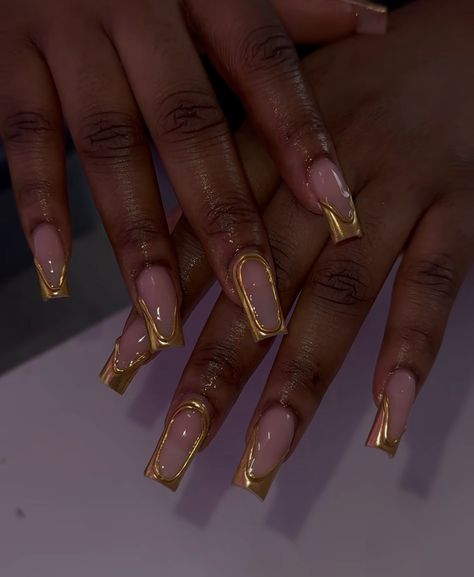 Birthday Nails Pink And Gold, Gold Nail Inspo Square, Japanese Style Nail Art, Gold Nails Acrylic Square, Gold Tapered Square Nails, Over Lay Nail Designs, Gold Aura Nails, Gold Dipped Nails, Gold Nails Black Women