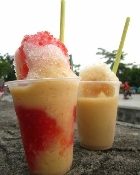 Raspados Recipe, Snow Cone Stand, Fun Drink Recipe, Khmer Food, Mexican Snacks, Mexican Drinks, Food Hub, Pregnancy Cravings, Shaved Ice