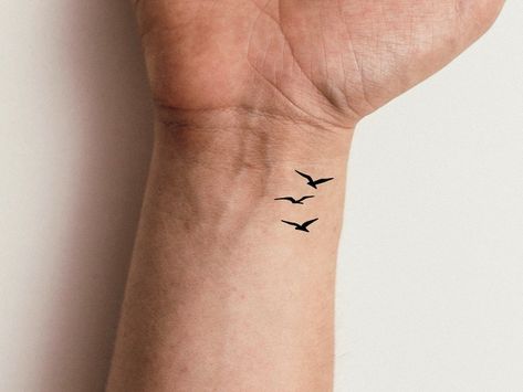 3 Silhouette Birds Temporary Tattoo - Etsy 3 Little Birds Tattoo Bob Marley, Small Bird Tattoo Men, 3 Little Birds Tattoo, Birds Flying Tattoo, Three Little Birds Tattoo, 3 Birds Tattoo, Three Birds Tattoo, Seagull Tattoo, Small Bird Tattoos