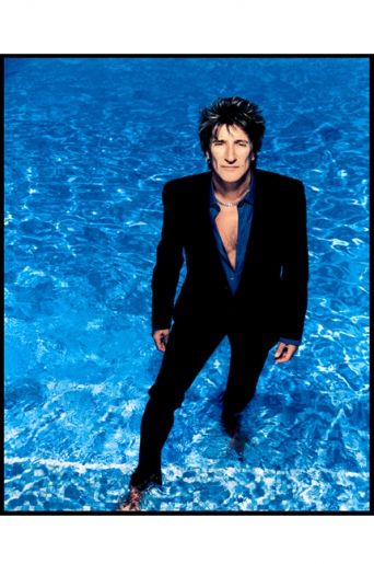 ROD STEWART Raspy Voice, Michel Gondry, Pete Doherty, Classic Suits, Wall Of Sound, Pj Harvey, Paul Weller, Luther Vandross, Rock Singer