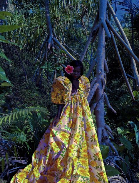 Tropical Gothic Aesthetic, Galleon Trade, Terno Filipiniana, Filipiniana Fashion, Creole Fashion, Filipino Dress, Tropical Goth, Divinely Feminine, Philippines Dress