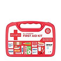 Diy First Aid Kit, Emergency First Aid Kit, Emergency First Aid, Johnson Johnson, First Aid Supplies, Dorm Room Essentials, Emergency Supplies, Cleansing Wipes, Medical Help