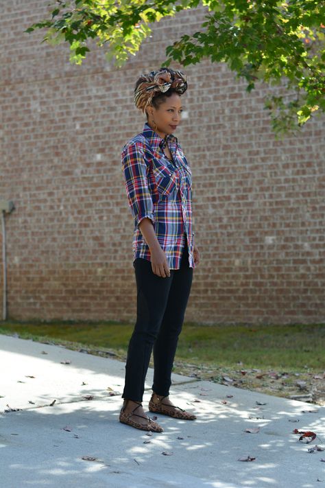 thrift store-clothes Plaid Leggings Outfit, Thrift Store Fashion Outfits, Thrift Style, Thrift Store Fashion, Thrifted Outfit, Thrift Store Outfits, Plaid And Leather, Mens Raglan, Leather Panel