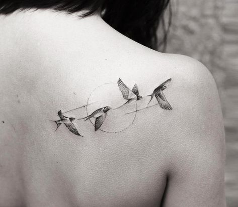 Swallows tattoo by Alessandro Capozzi | Photo 23293 4 Doves Flying Tattoo, Golondrinas Tattoo Mujer, Small Swallow Tattoo, Swallow Tattoo Design, Swallow Bird Tattoos, Tiny Bird Tattoos, Bird Tattoos For Women, Tattoo Behind Ear, Vogel Tattoo