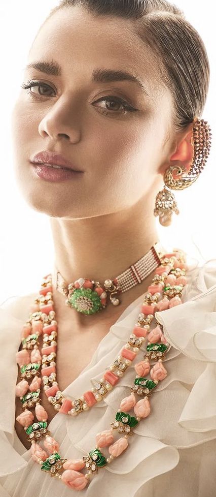 Coral Diamond Necklace, Coral Diamond Jewellery, Coral Jewelry Indian Gold, Coral Beads Jewellery, Coral Jewelry Set, Jadau Jewellery, Kundan Jewellery Bridal, Neck Pieces Jewelry, Beads Collection