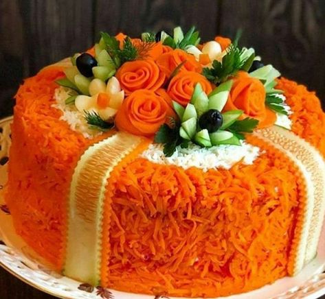 Sushi Cake, Amazing Food Platters, Decorações Com Comidas, Amazing Food Decoration, Cake Birthday Cake, Party Food Buffet, Sandwich Cake, Party Food Platters, Easy Food Art