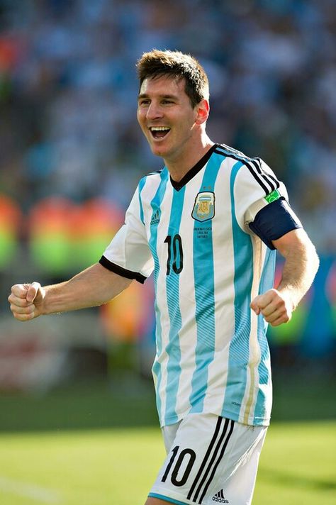 Messi 2014, Argentina Team, Funny Dog Faces, Fc Barcelona Wallpapers, Lionel Messi Wallpapers, Lionel Andrés Messi, Leonel Messi, Messi Argentina, Best Football Players