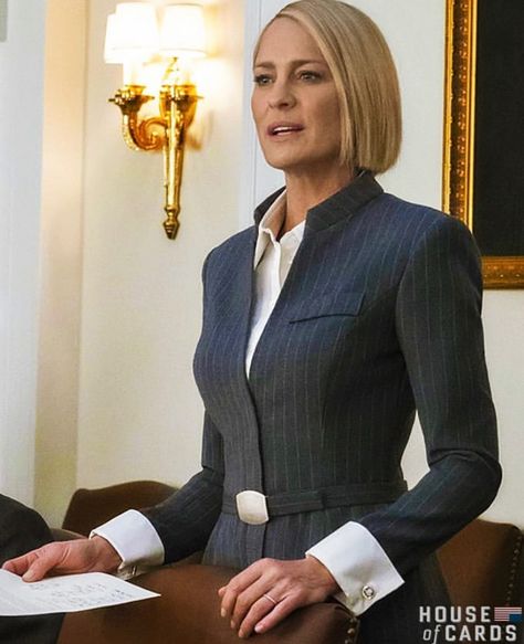 Zimske Haljine, Patty Hewes, Claire Underwood Wardrobe, Classy Uniform, Power Dressing Women, Claire Underwood Style, Claire Underwood, Classic Elegant Style, Executive Woman