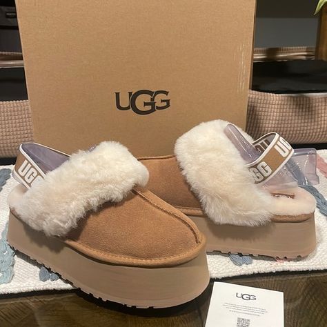 UGG platform slippers Platform Ugg Slippers, Ugg Funkette, Ugg Platform Slippers, Designer Sneakers Women, Ugg Platform, Cute Uggs, Fun Slippers, Shoes Wishlist, Ugg Store