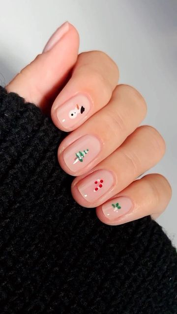 Nail Art With Toothpick, Diy Christmas Nails Easy, Toothpick Nail Art, Christmas Nails Diy, Christmas Nails Easy, Gel Nail Design, Nail Polish Art, Nail Tattoo, Beauty Bay