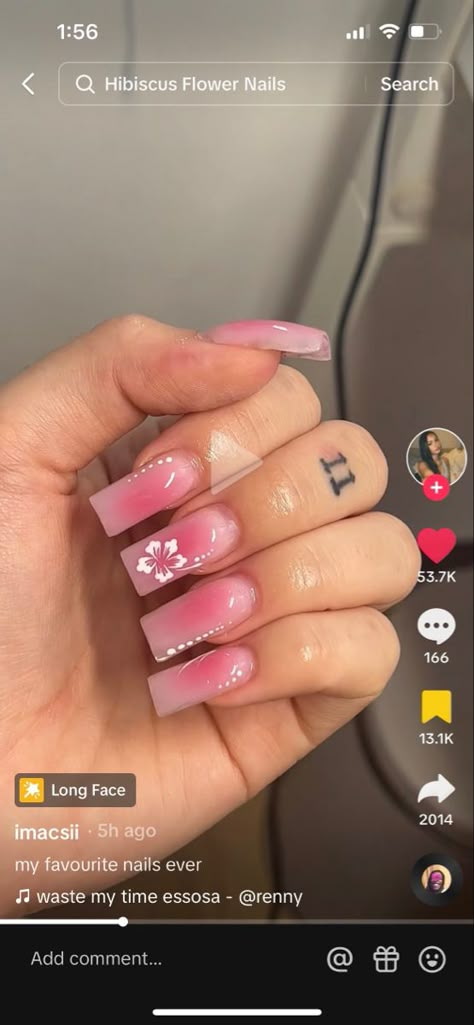 Hibiscus Flower Nail Designs, Honolulu Nails, Square French Tip Acrylic Nails Summer, Summer Nail Inspo Flowers, Summer Flower Acrylic Nails, Hibiscus Flower Nails Simple, Hawian Nails Acrylic, Nail Ideas Tropical, Hibiscus Flower Nails Acrylic