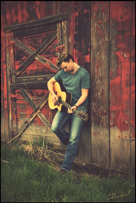 Acoustic Guitar Photoshoot, Country Music Photoshoot, Guitar Players Photography, Guitar Senior Pictures, Country Guitar, Music Portrait, Music Photoshoot, Band Photoshoot, Unique Senior Pictures