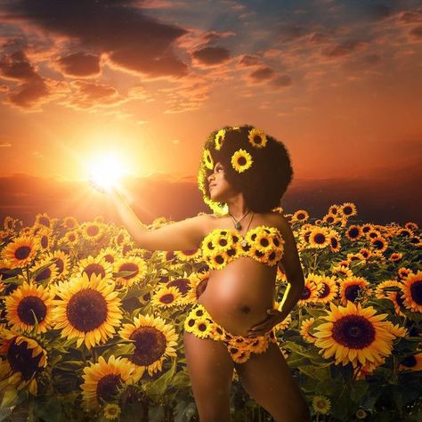 Photographer on Instagram: "#exklusive_shot #sunflower #photooftheday" Sunflowers Maternity Photoshoot, Sunflower Maternity Shoot, Sunflower Maternity Pictures, Sunflower Shoot, Sunflower Photoshoot, Photoshoot Inspo, Maternity Photoshoot, Chris Brown, Pregnancy Shoot