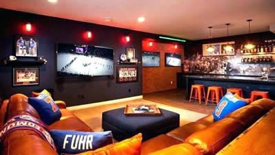 How to Create the Ultimate Sports Man Cave – Man Cave Know How Hockey Man Cave, Man Cave Designs, Garage Man Cave Ideas, Coventry Homes, Sports Man Cave, Garage Game Rooms, Hockey Room, Man Cave Design, Cave Room