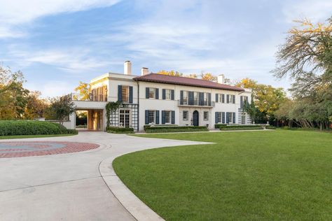 Think of the Fun Fetes to Come at This Fabulous Fort Worth Estate Disco Dome, Disco Chic, Selling Your House, Luxury Homes Dream Houses, Wine List, Chinese Restaurant, Historic Home, Back Patio, Ping Pong