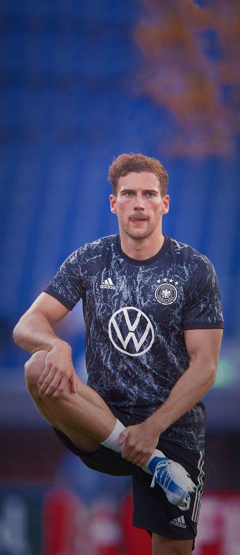 Goretzka Wallpaper, Aston Villa, Football Wallpaper, Bayern Munich, Football Players, Munich, Fifa, Villa, Football