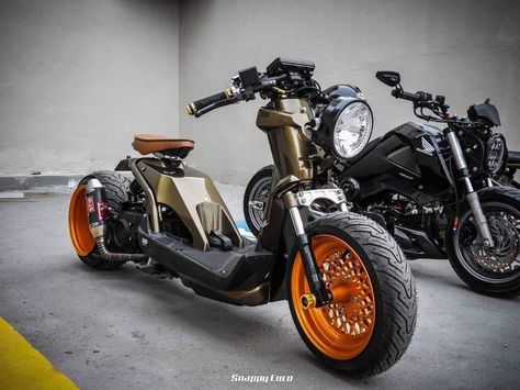 Mark Ho Honda Big Ruckus, Fabrikasi Logam, Custom Honda Ruckus, Harley Davidson Decals, Custom Moped, Custom Built Motorcycles, Scooter Custom, Honda Ruckus, Мотоциклы Cafe Racers