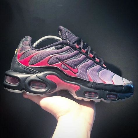 Bradley 'Bradderz' Dowling on Instagram: “1999 Nike Air Max Plus TN ‘Dracula’ 🧛🏻‍♂️ It was a long time coming to this point and hunting down a donor sole for this pair but seeing…” Air Max Plus Tn, Nike Air Max Plus, Air Max Plus, Dracula, Air Max Sneakers, Air Max, Nike Air Max, Nike Air, Hunting