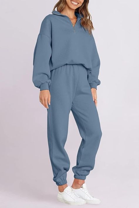 Secret Santa Outfit Ideas, Womens Sweat Suit Outfits, Matching Sweatsuit Outfits Women, Bridesmaids Sweat Suits, Matching Tracksuit Set, Women’s Sweatsuit, Lulu Lemon Scuba Half Zip Outfit, Sweat Sets Women, Cute Sweat Sets