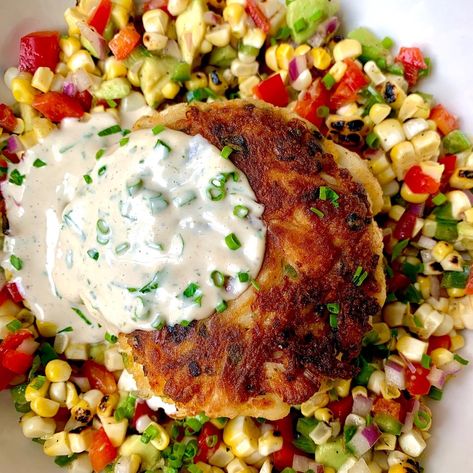 Crab Cakes with Dijonnaise and Charred Corn Salad — Dining by Kelly Crab Cake Side Dishes, Crab Cake Dinner Side Dishes, Sides For Crab Cakes, Crab Cake Dinner, Crab Cake Sides, Crab Cake Salad, Charred Corn Salad, Pescatarian Dishes, Quick Foods