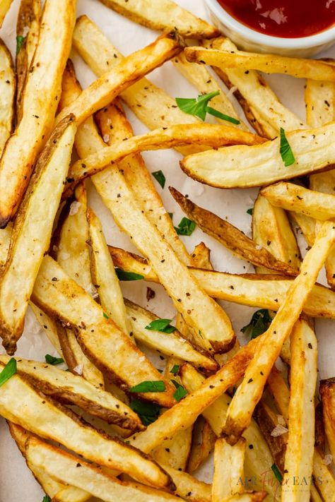 Turn real potatoes and a small amount of oil into the best crispy, tasty, seasoned air fryer french fries with this easy air fryer recipe. Real Potato Fries In Air Fryer, Homemade Fries In Air Fryer, Air Fryer French Fries Homemade, Homemade Air Fryer French Fries, French Fries In Air Fryer, Fries In Air Fryer, Air Fryer French Fries, French Fried Potatoes, French Fries Recipe