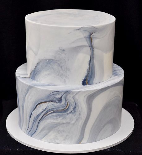 Marbled Wedding Cake, Cream Wedding Flowers, Wedding Cake Navy, Belle Cake, Vegan Wedding Cake, Elegant Birthday Cakes, Vegan Wedding, Marble Wedding, Marble Cake