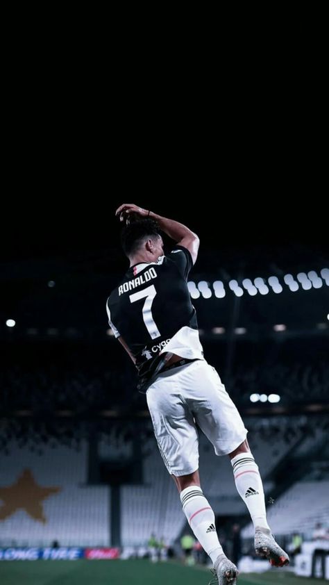 Ronaldo Suuuuu, Cr7 Juventus, Cristiano Ronaldo Wallpaper, Ronaldo Wallpaper, Juventus Wallpapers, Wallpaper Football, Cristiano Ronaldo Juventus, Ronaldo Juventus, C Ronaldo