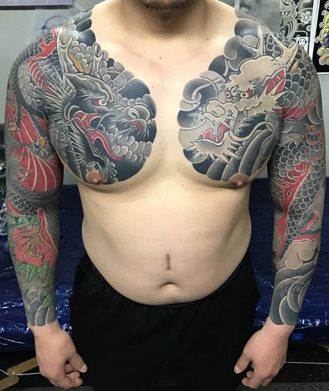 Traditional Japanese Tattoo Meanings, Yakuza Style Tattoo, Japanese Yakuza, Traditional Japanese Tattoo Sleeve, Japanese Tattoo Meanings, Traditional Japanese Tattoo Flash, Japanese Tattoo Artist, Japanese Back Tattoo, Japanese Snake Tattoo