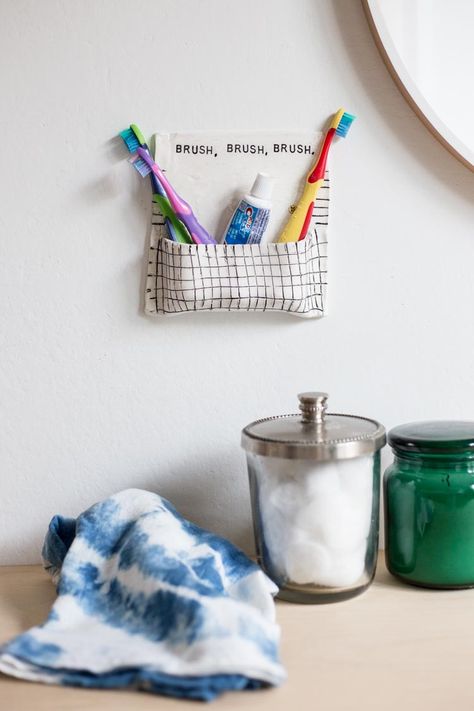 Part of the fun of making stuff myself is creating creative solutions for problems. Like how to keep toothbrushes off the counter in the kid's bathroom. Diy Toothbrush Holder, Diy Toothbrush, Diy Air Dry Clay, Teeth Health, Cerámica Ideas, Oral Care Routine, Oil Pulling, Natural Teeth Whitening, Care Logo