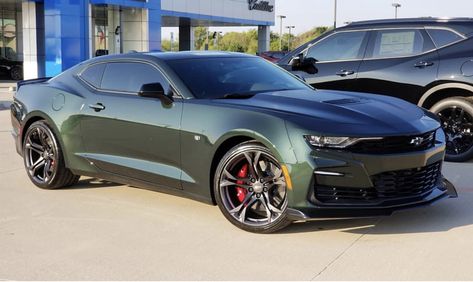 Chevrolet Camaro Green, 2022 Camaro, 2023 Camaro, Green Camaro, Camaro Zl1 1le, Camaro Custom, Camaro 2ss, Green Cars, Lux Cars