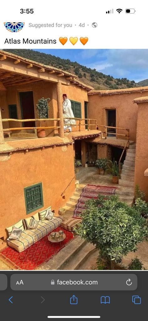 Adobe Spanish Style Homes, Village Vibes, Mud Houses, Moroccan Houses, Glow Water, Earth House, Handwriting Examples, Adobe Home, Earthship Home