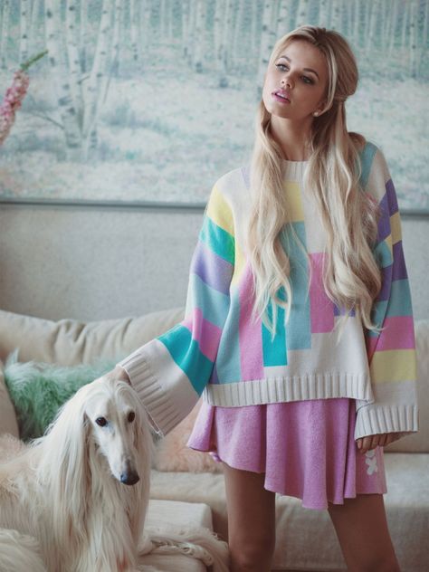 Chunky Oversized Sweater, 80s Sweater, Barbie Dream House, Wildfox Couture, Barbie World, Mode Vintage, Barbie Girl, Oversized Sweater, Sweaters Oversized