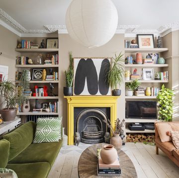 Inside A Restored Victorian Townhouse in London with a modern twist Victorian Terrace Living Room, Living Room Victorian House, Living Room Victorian, Victorian Terrace Interior, Fairytale Home, Terrace Interior, Terrace Living Room, London Living Room, Victorian Terrace House