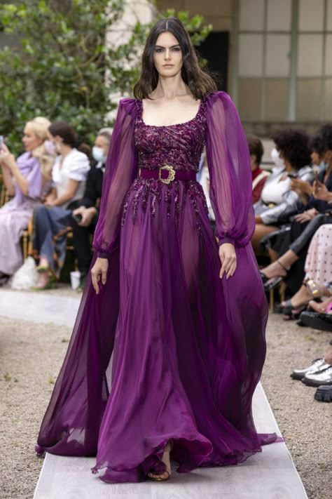 Deep Purple Gown, Zuhair Murad Couture, 2022 Couture, Purple Gown, Irina Shabayeva, Zuhair Murad, Glam Dresses, Deep Purple, Pretty Dresses