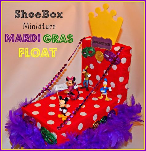 Kids Shoebox Mardi Gras Float tutorial. Shoebox Mardi Gras Float, Mardi Gras Activities, Mardi Gras Kid, Carnival Floats, Mardi Gras Float, Mardi Gras Centerpieces, Mardi Gras Crafts, Mardi Gra, Mardi Gras Food